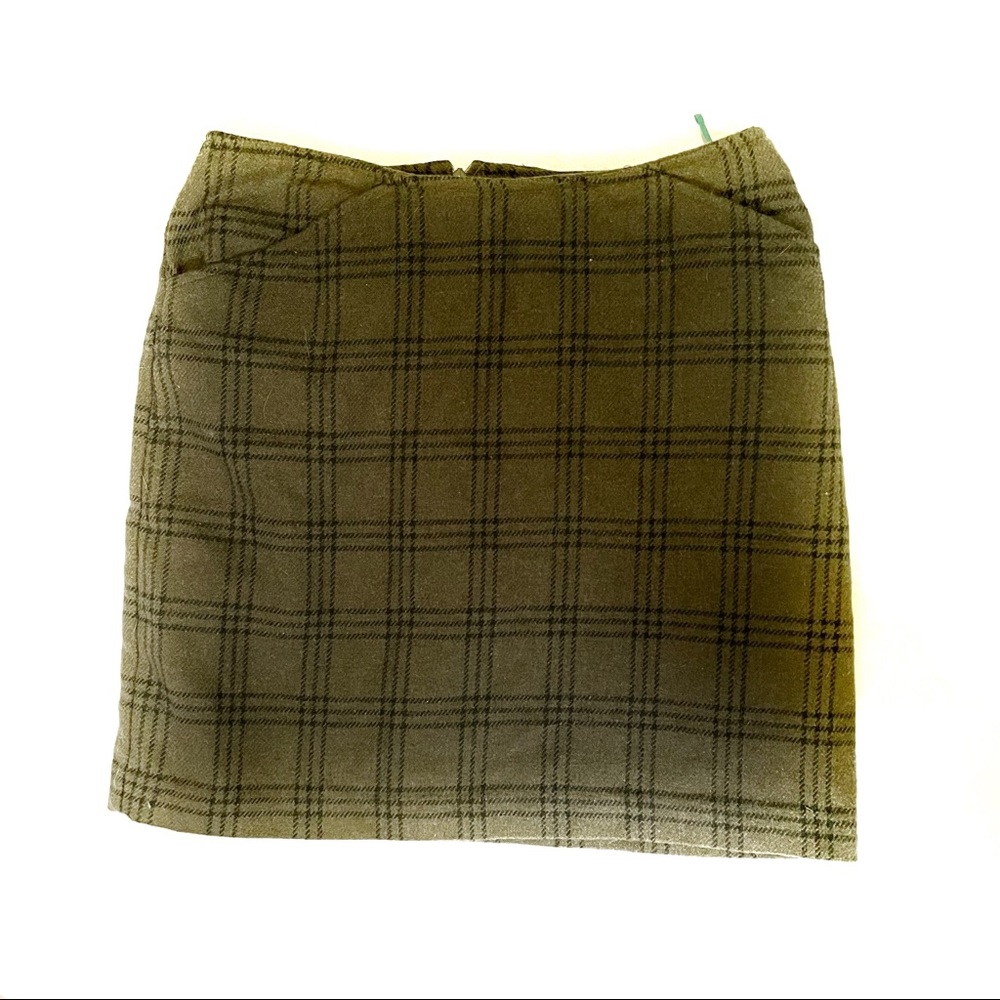 plaid size 6 old navy skirt good condition